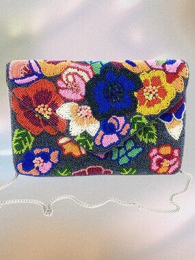 NEW Flower Garden Boho Seed Beaded Crossbody Chain Clutch Bag Handbag